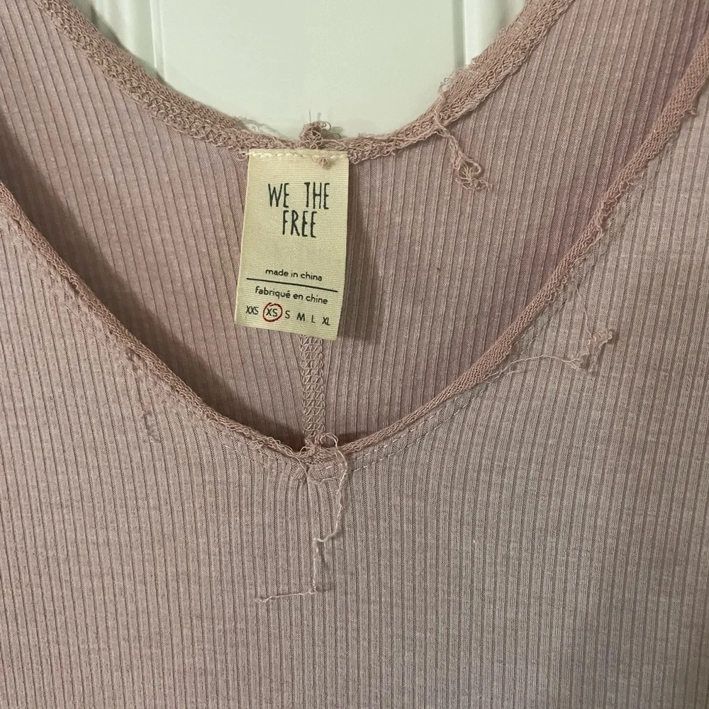 Free People Size XS Tangerine Tee in Mauve pink top blouse long sleeve